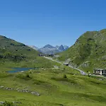 Interalpen Отель Изолачча