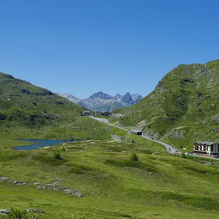 Interalpen Szálloda Isolaccia