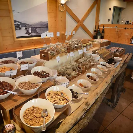 Hotel Interalpen 4*